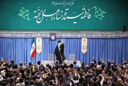 رهبر انقلاب: ملت ایران به خدا توکل کرد و از هیچ قدرتی نهراسید 