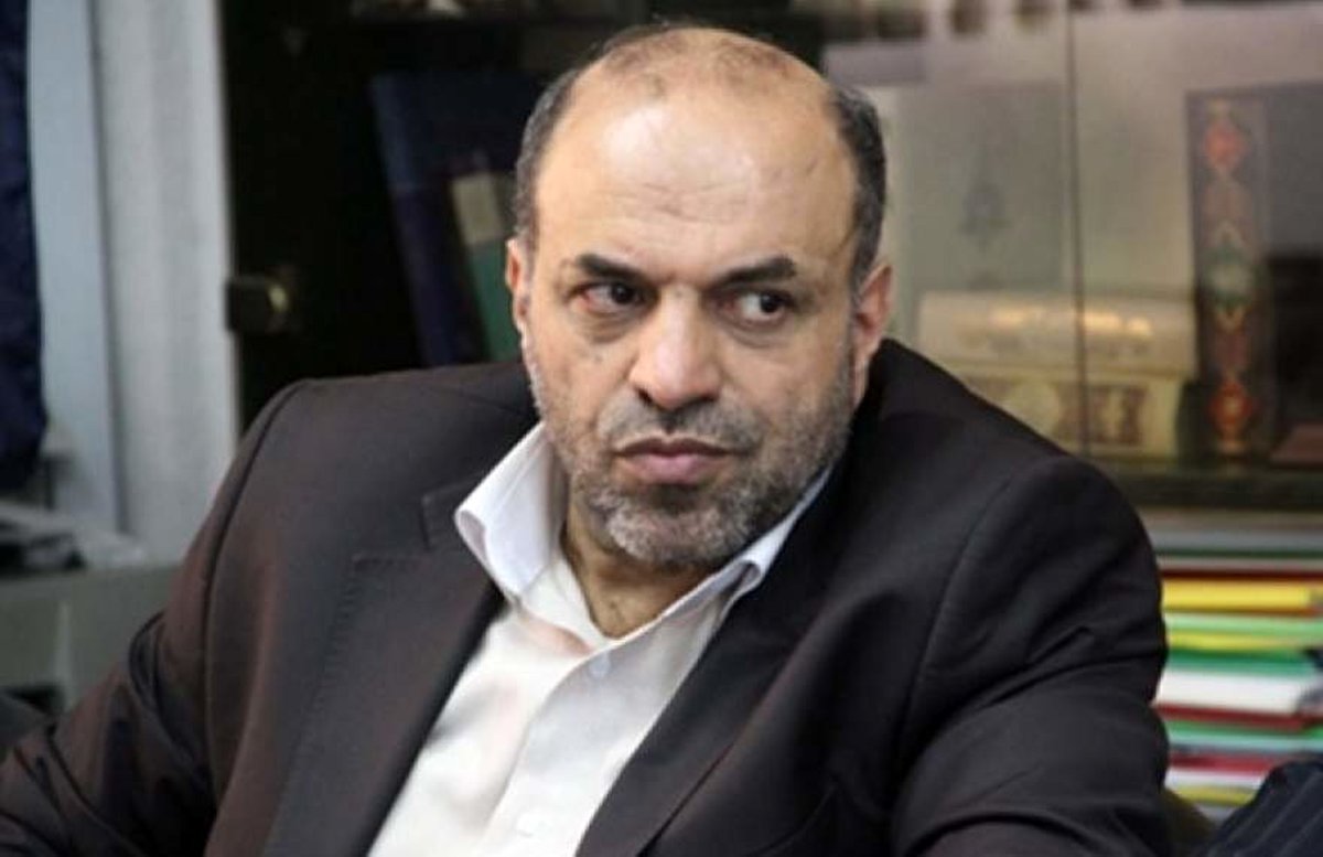فاطمی امین تجربهای در تنظیم بازار نداشت/ احتمالا رئیسی به او پست جدیدی بدهد