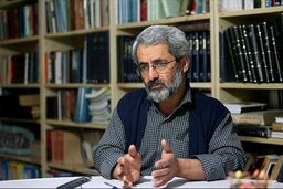 عباس سلیمی نمین: اصلاح‌طلبان با لاریجانی مشکلات دیرینه‌ای دارند/ اگر اصولگرایان برخوردی تند با لاریجانی داشته باشند، کار او را تکمیل کرده‌اند/ لاریجانی مثل احمدی‌نژاد نیست