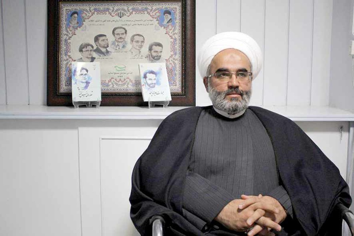 چگونه بر اختیارات و عملکرد رهبر نظارت میشود؟