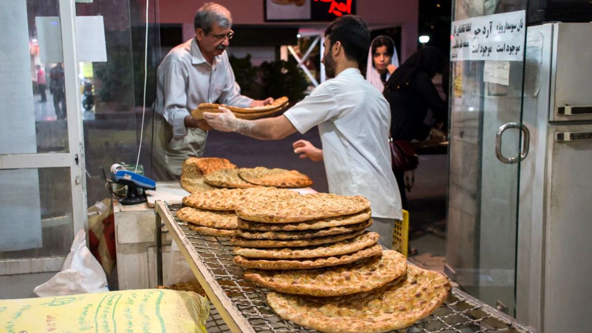 پرداخت یارانه نان آغاز شد | گرانی قیمت نان با پرداخت یارانه نان صحت دارد؟