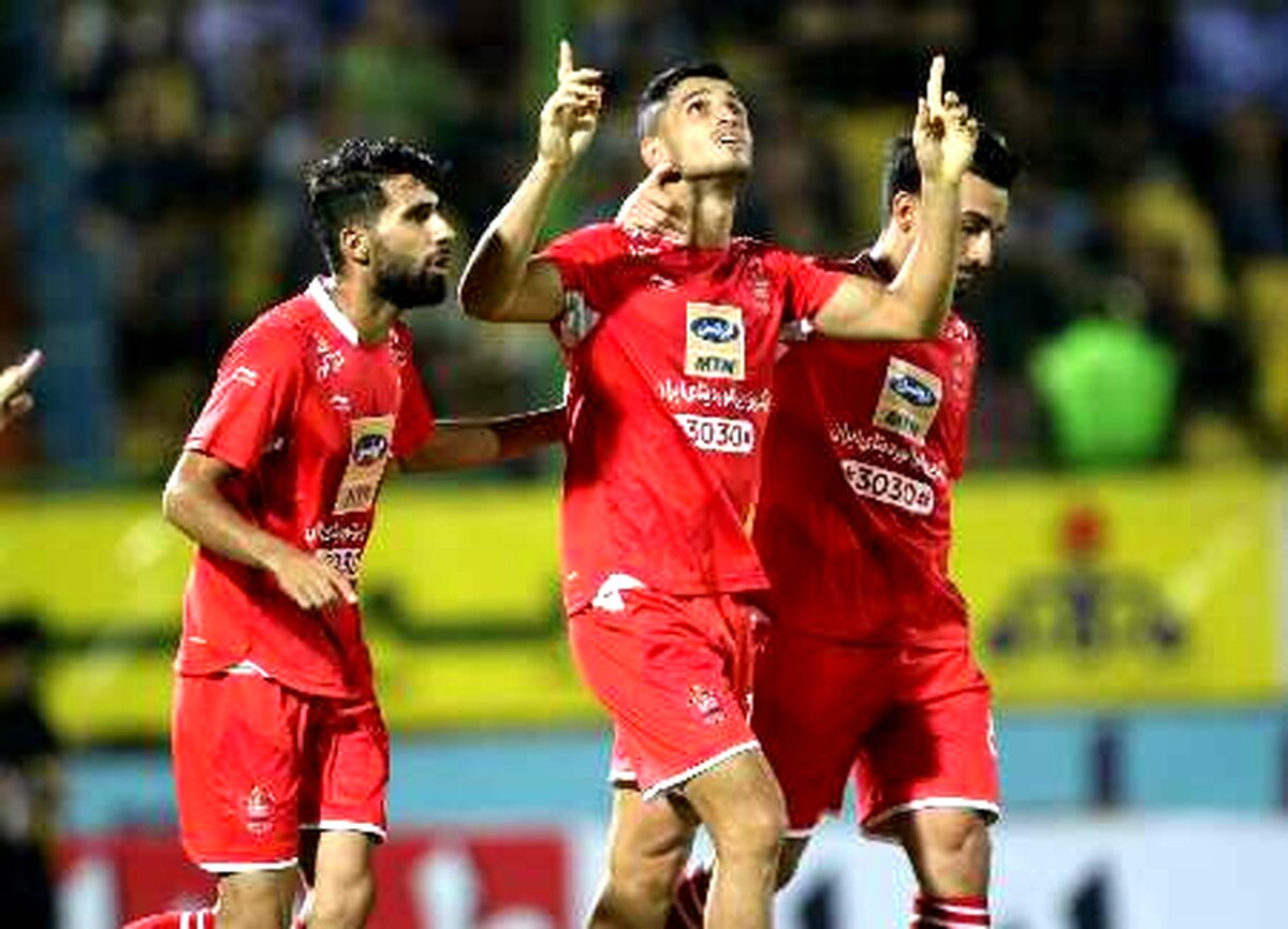 صدرنشینی بارانی پرسپولیس 