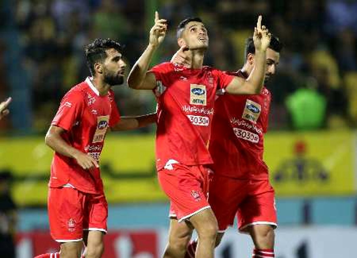 صدرنشینی بارانی پرسپولیس 