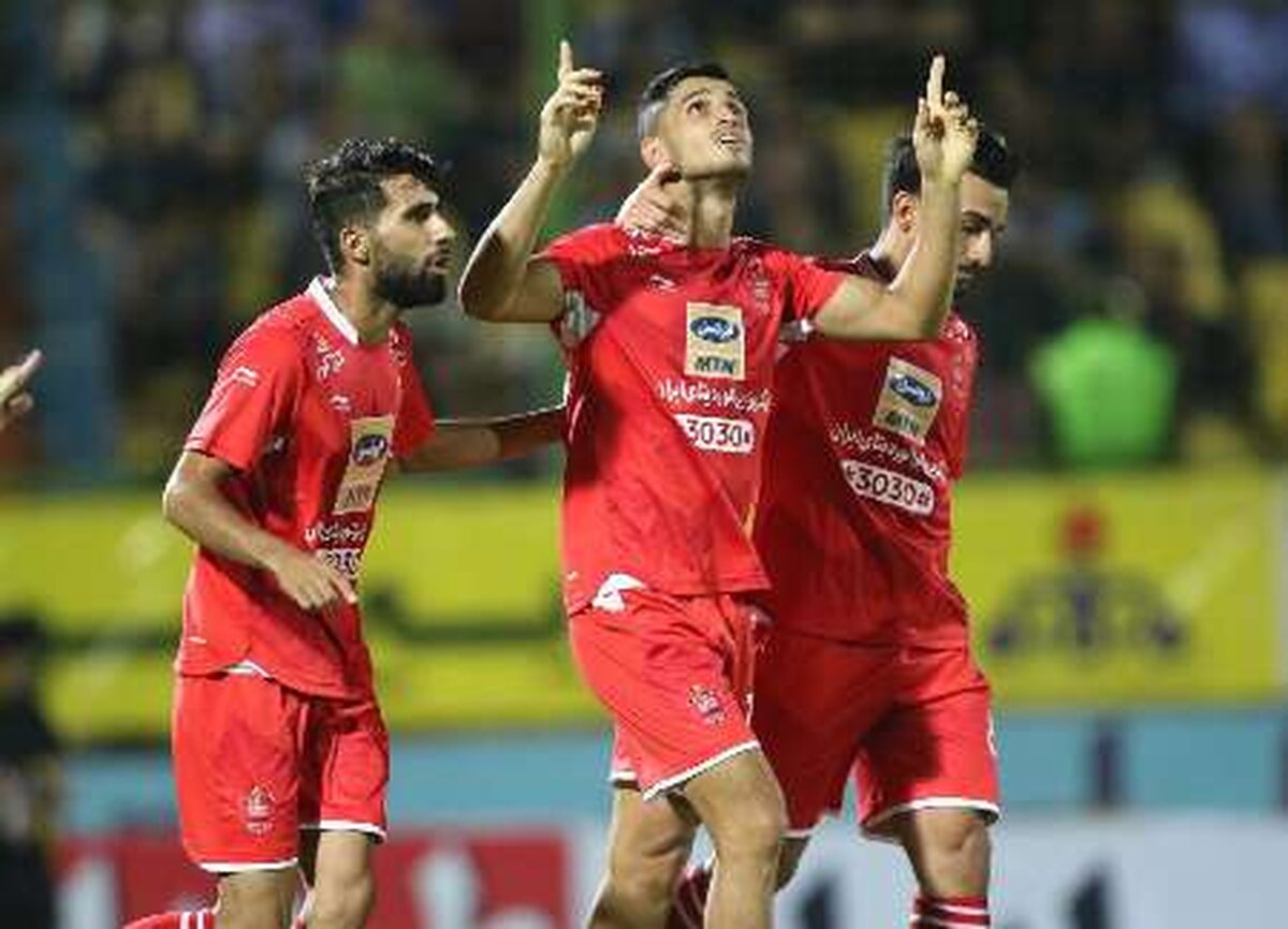 صدرنشینی بارانی پرسپولیس 