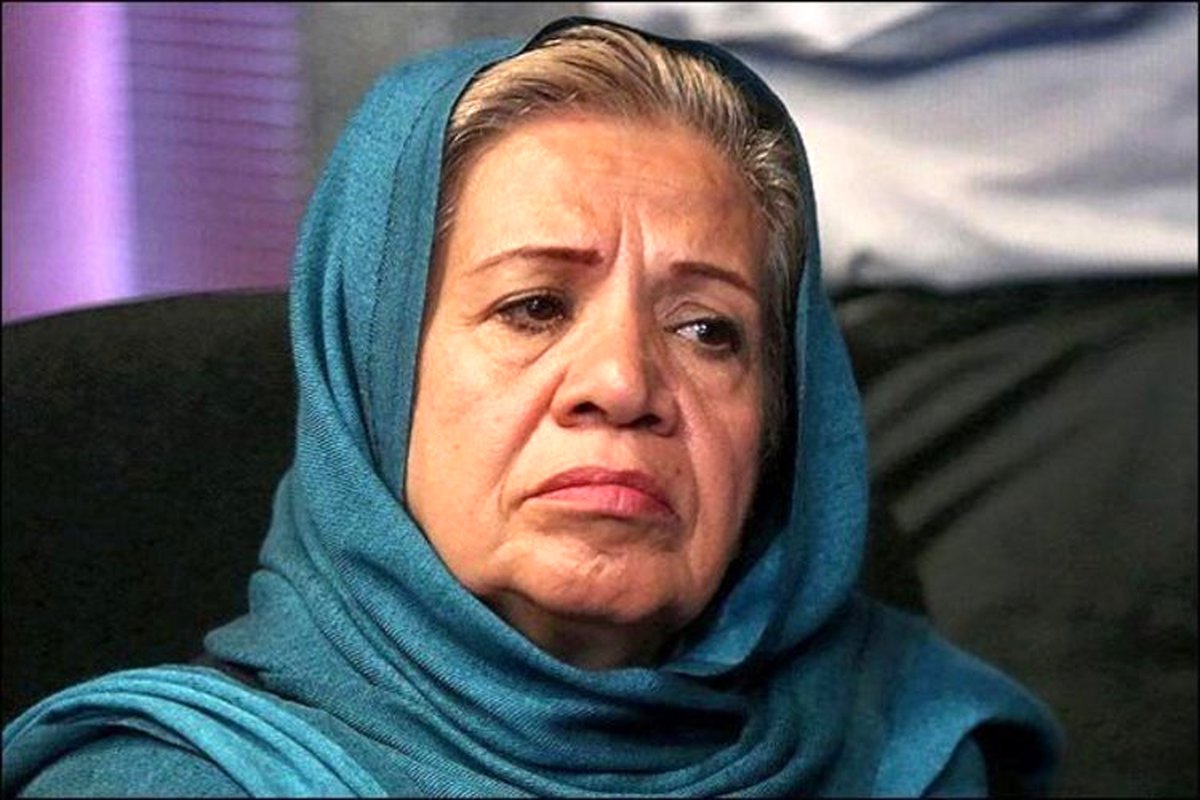 گیتی معینی و افشاگری در باره دماغ هنرپیشه ها!
