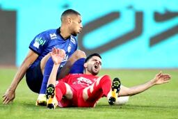 اختلال در خرید سهام استقلال و پرسپولیس