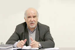 این گره به دست رهبری باز می‌شود
