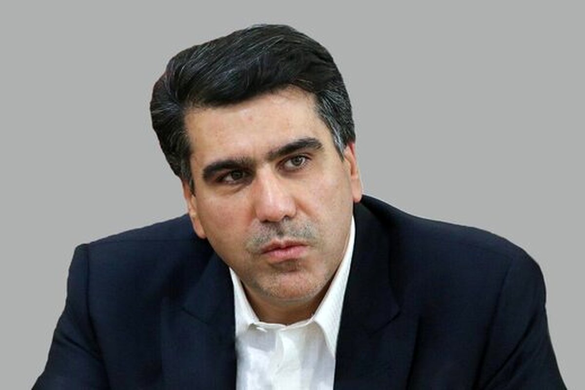 واکنش معزی به توهین یک نماینده به رئیسجمهور