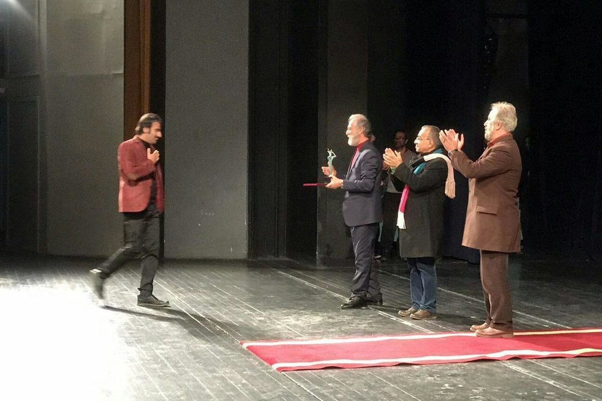 نمایش«لیلی و مجنون»۷جایزه در جشنواره بینالمللی تئاتر فجر کسب کرد