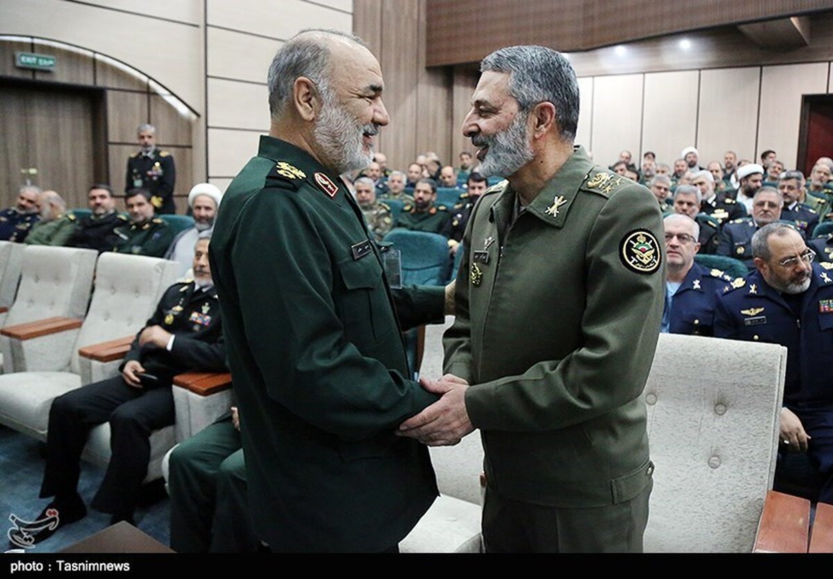 فرمانده کل ارتش و سپاه به مجلس می‌روند