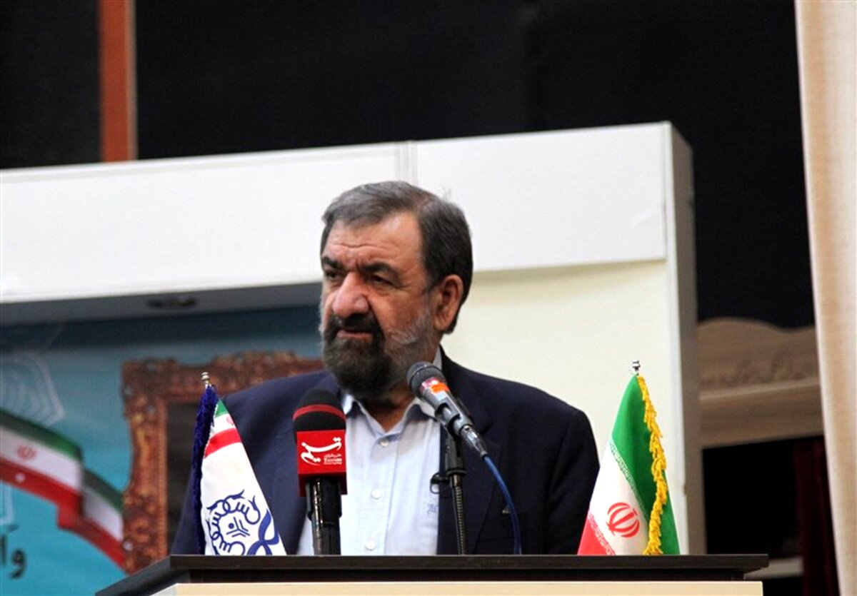 محسن رضایی از جنگ سه جانبه علیه ایران خبر داد