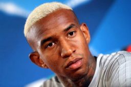 تا لیس کا و ماجرای گرفتن پنالتی از رونالدو