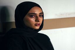 کافه گردی ترلان پروانه با استایل عجیب و غریب | ترلان پروانه به چه کسی کنایه زد؟