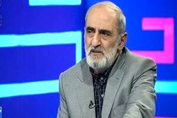 شریعتمداری:باید از NPT خارج شویم