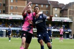 بدشانسی مطلق؛ اسم قاتل زنجیره‌ای روی جایگاه ورزشگاه