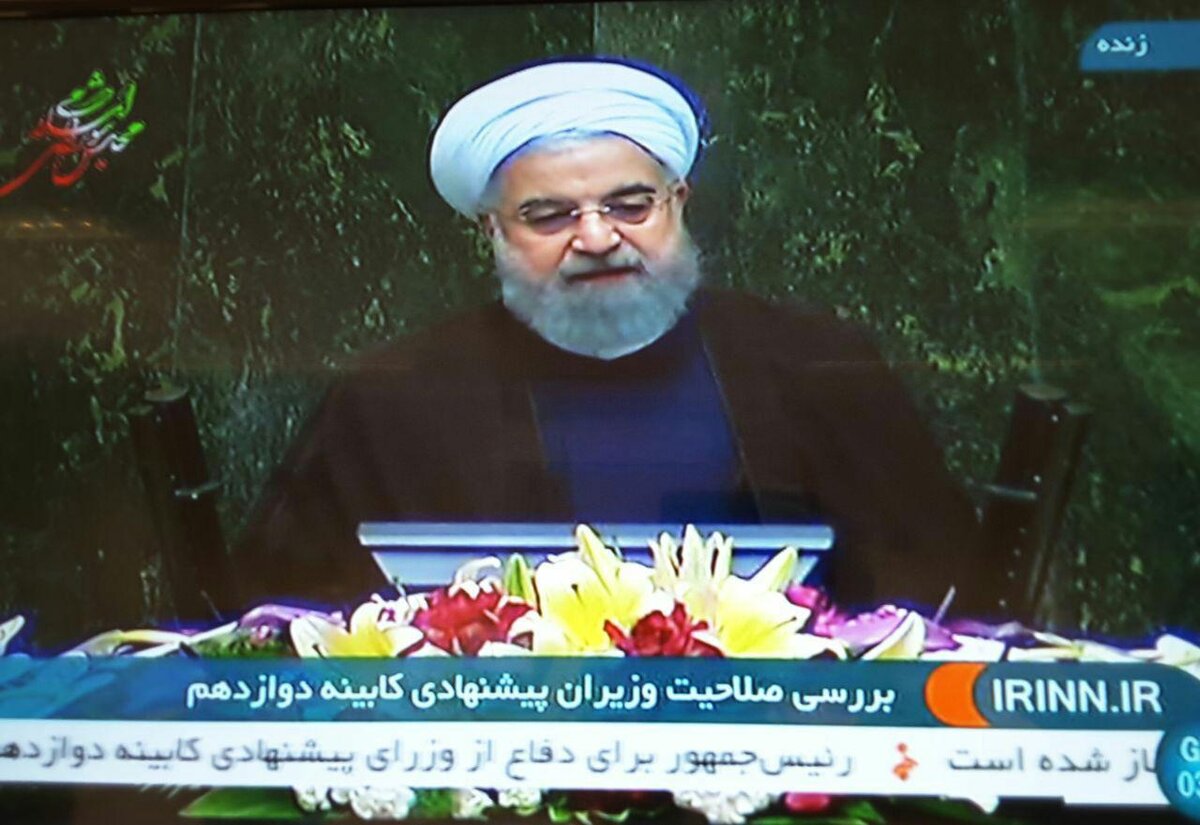 رئیس جمهوری در دفاع از کابینه:وزیران باید اطمینان داشته باشند از حمایت و همکاری مجلس برخوردار خواهند بود/ سه وزیر زن انتخاب کرده بودم، اما به دلایلی نشد