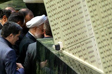 رای اعتماد مجلس به میرزایی و مونسان