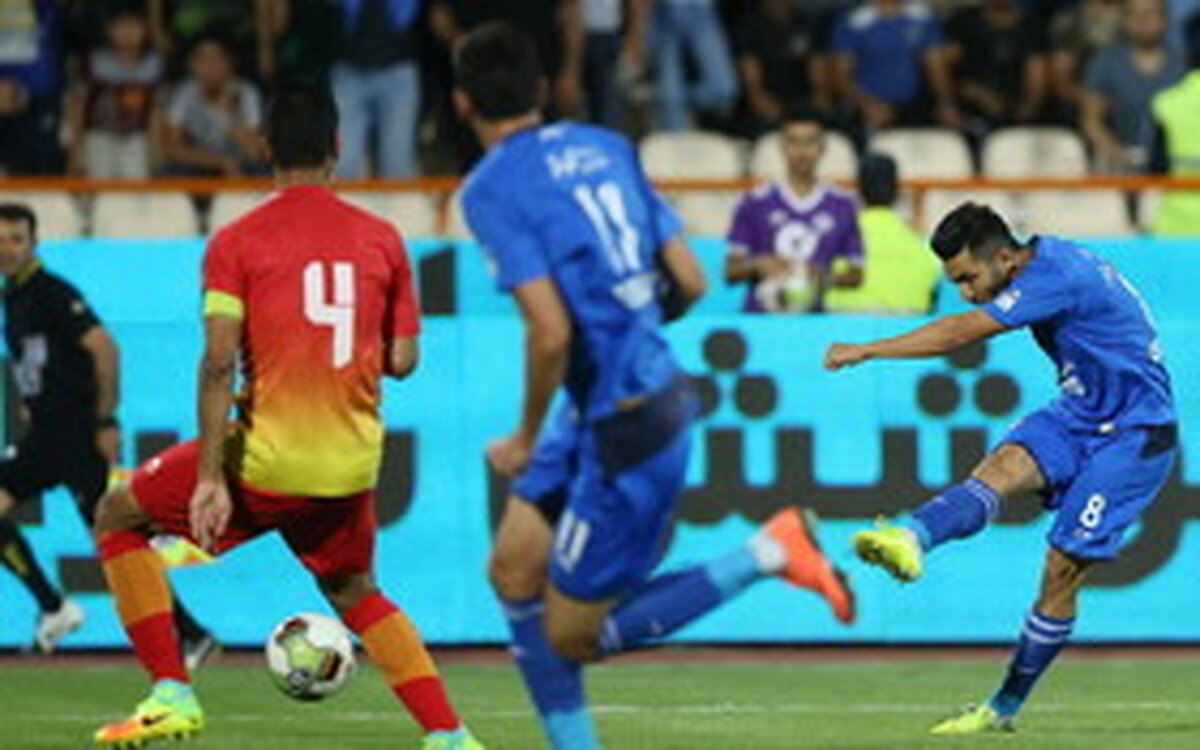 استقلال 0 - 0 فولاد/ مساوی به نفع خوزستان/ صعود به رتبه چهارم/  استقلال با تساوی به پیشواز السد رفت