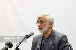 دانشگاه به مثابه یک دولت سایه است/ اکنون دشمن هیچ گزینه ای روی میز ندارد