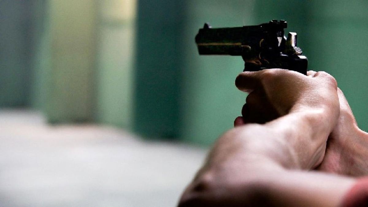 اخبار روز: دختر قربانی اسلحه پدر شد + جزئیات