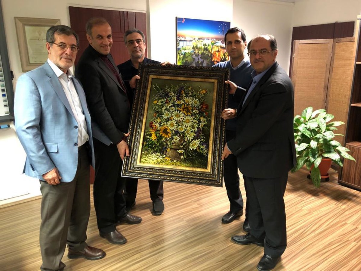 تقدیر مدیران انجمن پالایشگاههای روغن سازی ایران از عملکرد موفق مهندس اسحاقی