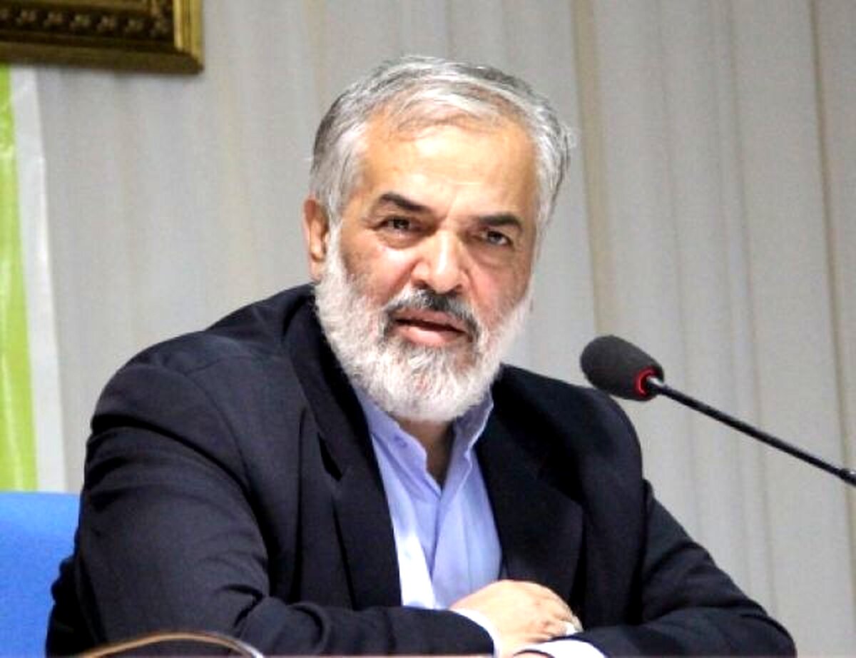 قدیری ابیانه: برای انتقاد به روحانی دادگاهی‌ام کردند