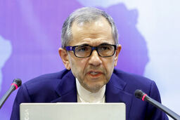 تخت روانچی: در مذاکرات با دقت و با چشمانی باز کار می‌کنیم