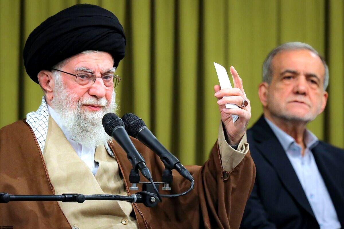 طرح هواداران جلیلی با قراردادن رهبری در برابر رهبری 