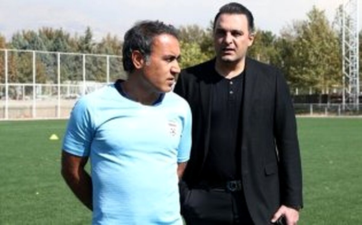 محمدی فعلا نمی توانم پستم در پرسپولیس را بگویم.