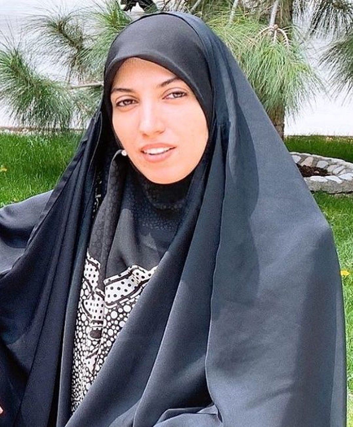 شکایت آمنهسادات ذبیحپور از محمود احمدینژاد