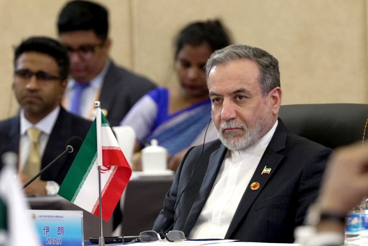 فشار ۶۰ نماینده به عراقچی برای خروج از NPT 