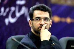 ترور فرماندهان از طریق واتس اپ منطقی نیست