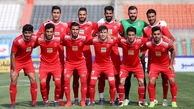 به پرسپولیسی‌ها در رختکن مدال دادند