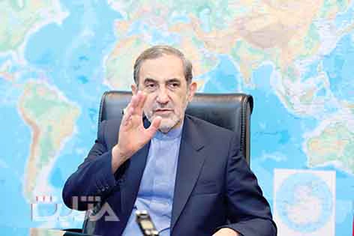 علیاکبر ولایتی: مذاکرهای پشت پرده با آمریکا وجود ندارد/ کری ٰبیحیاست و حرف های وقیح می زند / شریکی مطمئنتر از روسیه نداریم