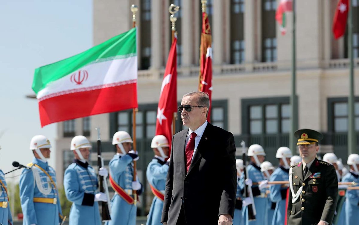 اردغان علیه بن سلمان: تو از اسلام میانه حرف میزنی در حالیکه اجازه نمیدهی یک زن رانندگی کند