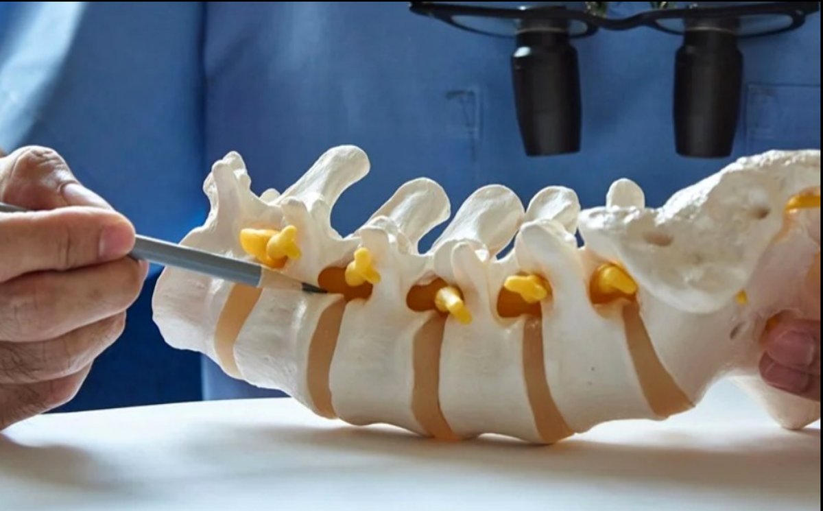 کمردرد مزمن از نگاه فیزیوتراپی چگونه تعریف می‌شود؟ 