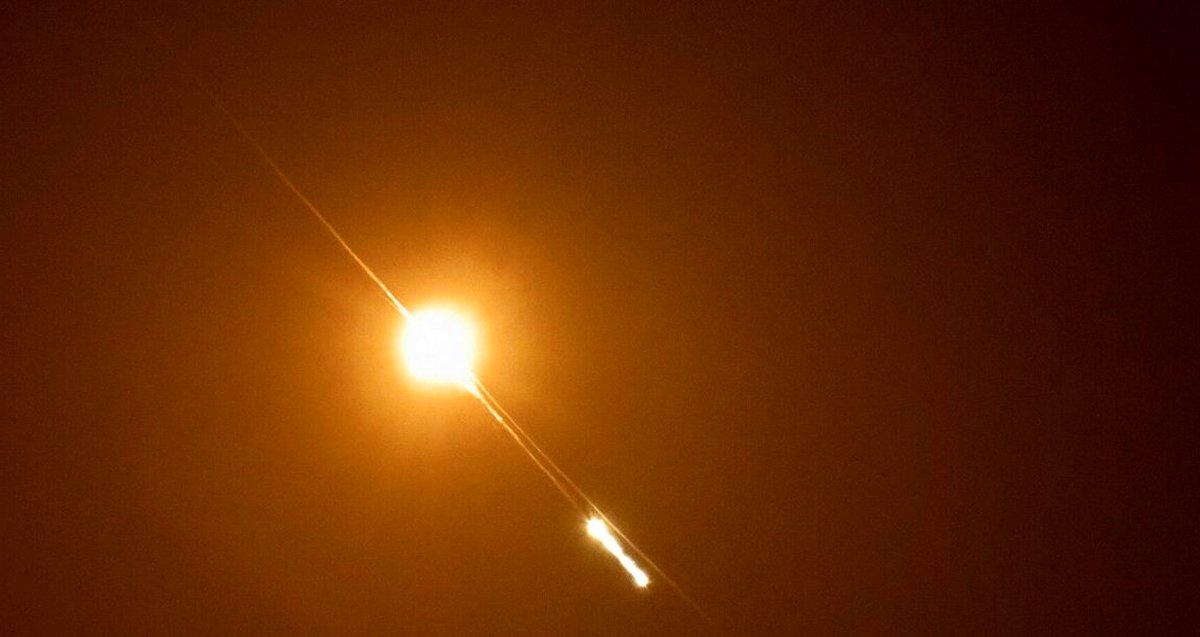 اصابت خوشه ای وحشتناک موشک های ایرانی به اسرائیل