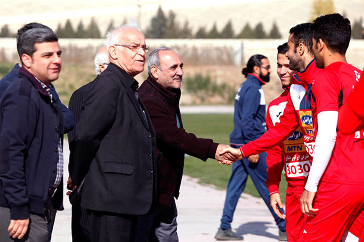 هواداران منتظر شنیدن خبر های باشند/ مفقود شدن 60 میلیارد تومان در پرسپولیس شبیه به شوخی است