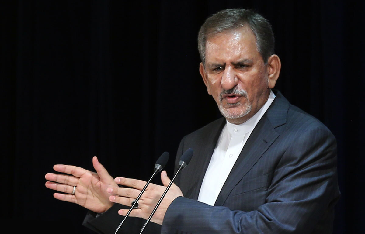 جهانگیری: همکاری نیروهای مسلح با دولت در واگذاری بانک‌ها تصمیم انقلابی نیروهای مسلح بود
