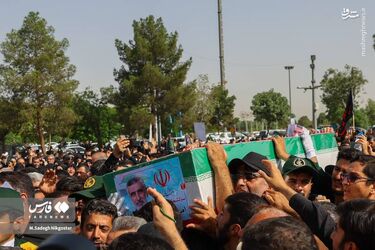 خاکسپاری شهید حاجی زاده 