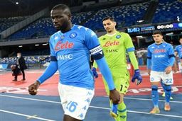رقابت سه بزرگ اروپا برای خرید مدافع ناپولی