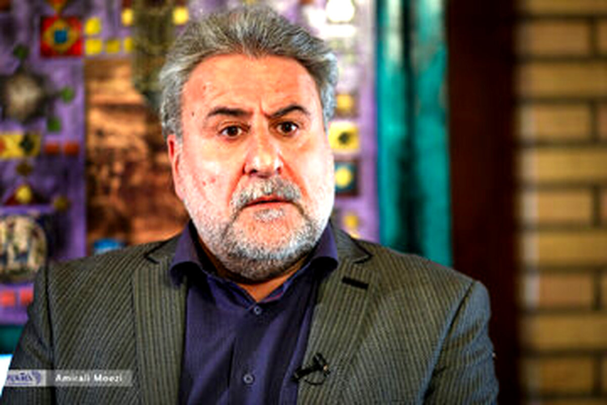 انتقاد تند فلاحت پیشه از شمخانی درباره سیگنال دادن به آمریکا