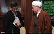 مشاور آیت‌الله هاشمی: احمدی‌نژاد از عالم و آدم طلبکار است