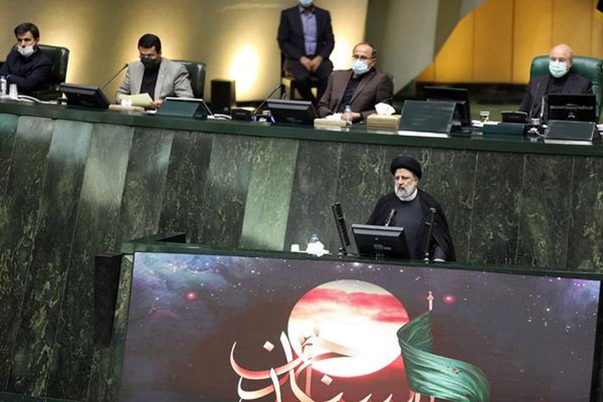 پاسخ رئیس جمهور به اظهارات نمایندگان؛ از انتقاد به تیم اقتصادی تا عدم حضور بانوان، اقوام و اقلیتها در دولت