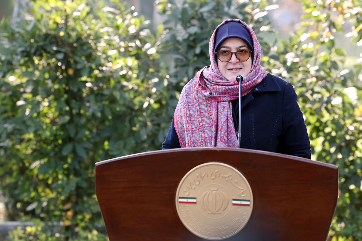 ولادیمیر پوتین در راه تهران