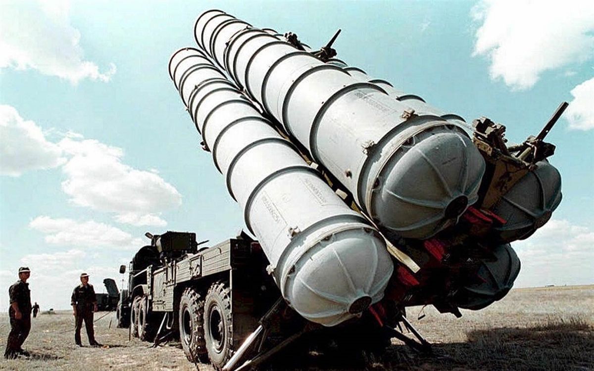 S300 بالاخره به ایران رسید ؛ پیش بینی ولایتی محقق شد / آیا سوخوهای روسی هم روی فرودگاه های ایران می نشیند ؟