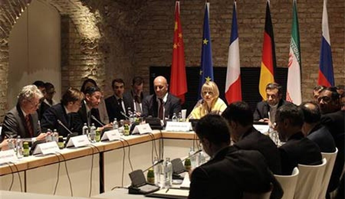 اتحادیه اروپا برای وقت دادن به مذاکرات ایران، تعلیق تحریم ها را تمدید کرد