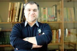 رقابت مجلس سه وجهی می شود
