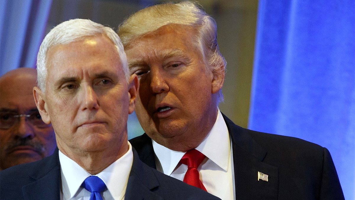 خنجر ترامپ بر پشت معاون سابقش!