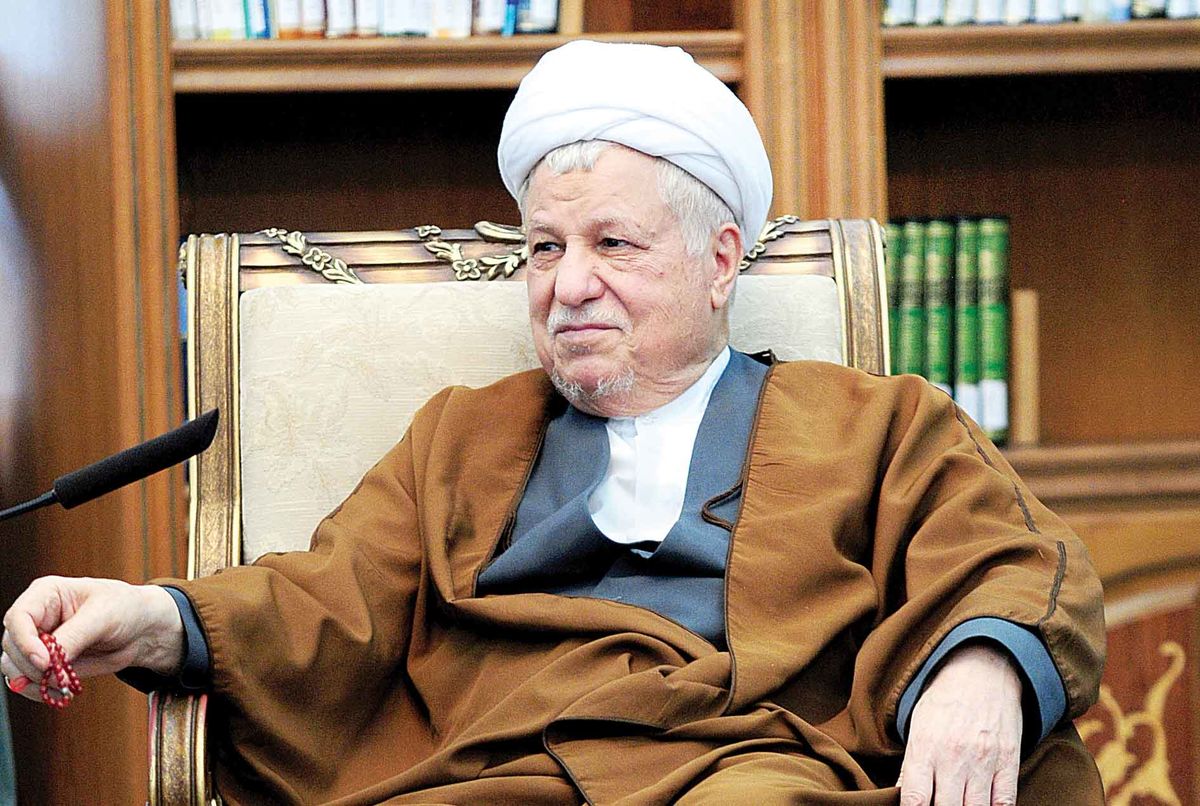 هاشمی رفسنجانی : بنابر اتفاقات سیاست در ایران ، بازگشت احمدی نژاد بعید نیست / مردم به صورت عقلی و منطقی دیگر به او رای نمی دهند